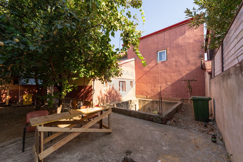 Casa individuala 4 camere, 265mp teren, Progresul , Sector 4