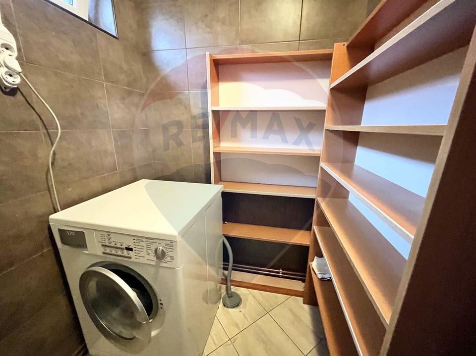 Apartament la casa de inchiriat!