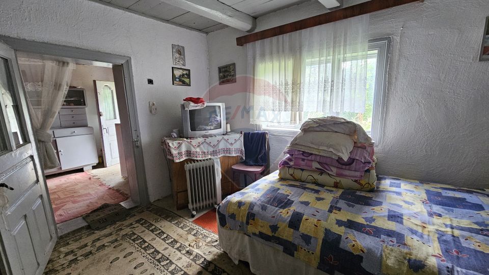 Casa  de vânzare cu teren 9200 mp, Pădureni-Șendriceni, Botoșani