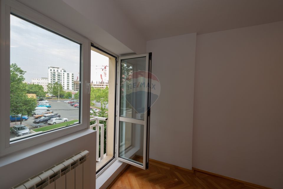 Apartament de vanzare 3 camere în zona Unirii, Mircea Voda