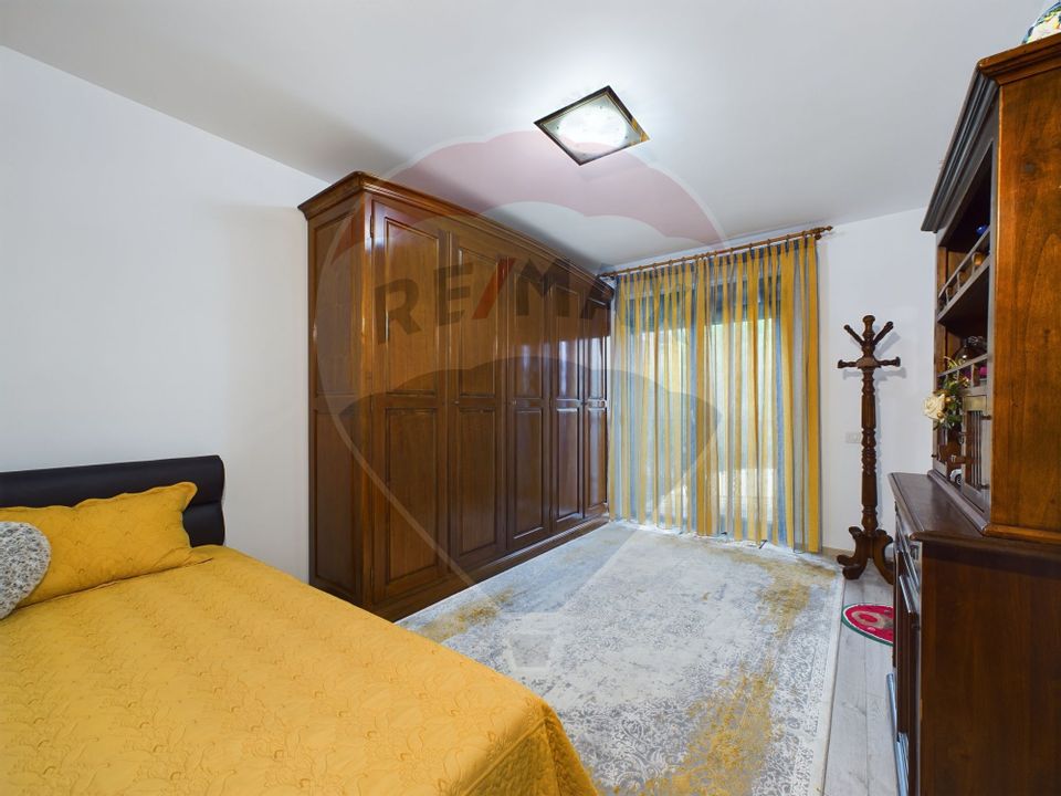 House / Villa for sale 5 rooms in Dobroesti-Fundeni