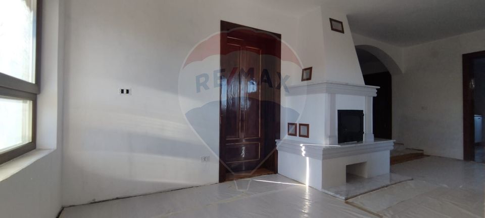 6 room House / Villa for sale, Sud area