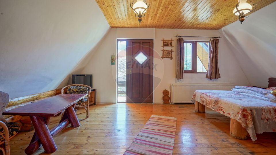 8 room House / Villa for sale