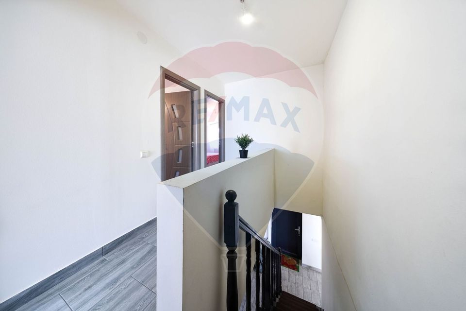 5 room House / Villa for sale