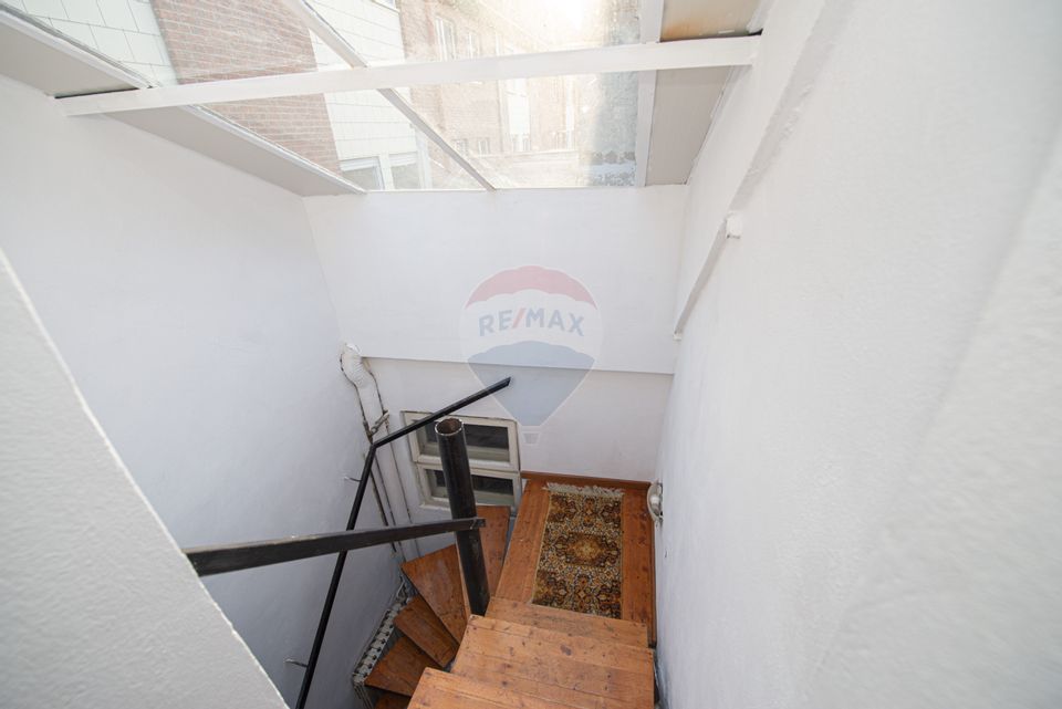 Vila de vanzare cu etaj Calea Calarasi Delea Veche