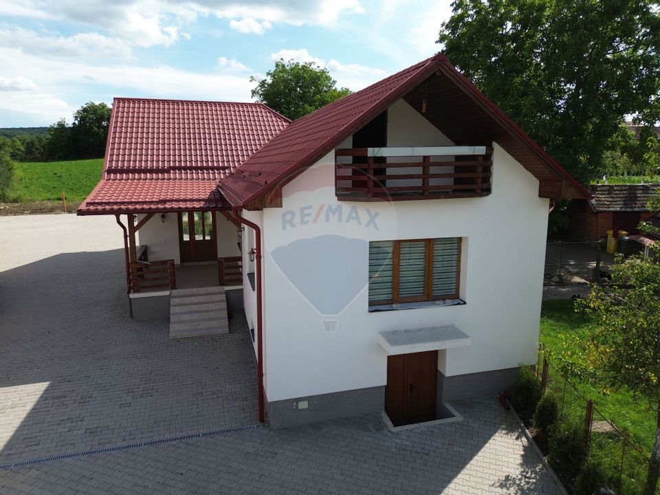 5 room House / Villa for sale