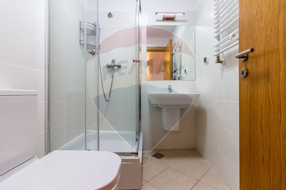 Apartament 3 camere de închiriat în Pipera, loc parcare, terasa 95mp