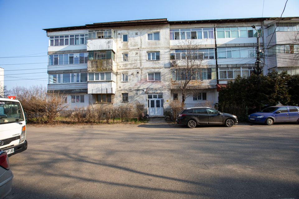 2 room Apartment for sale, Milcov area
