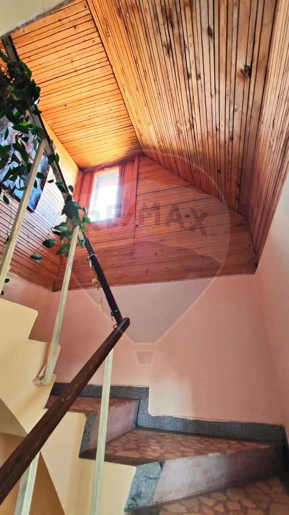 Casă cu teren 500 mp de vânzare in Constanta