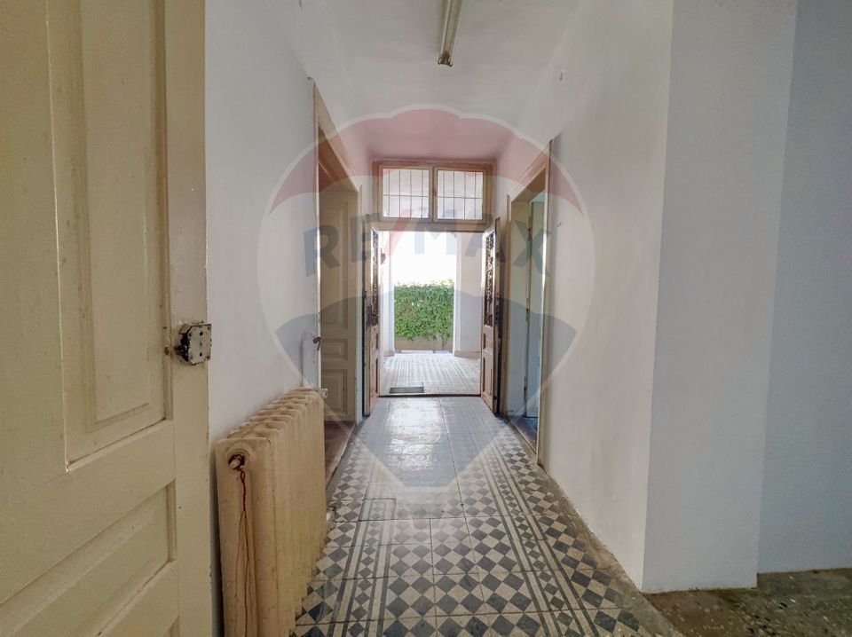 Casă / Vilă cu 6 camere de vânzare în zona Elisabetin