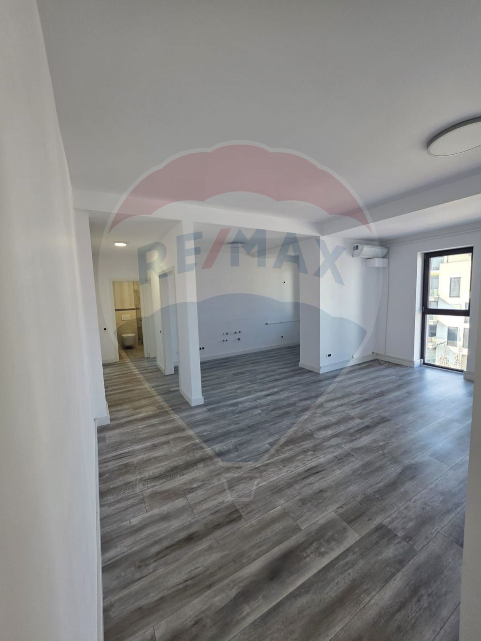 58sq.m Office Space for rent, Central area