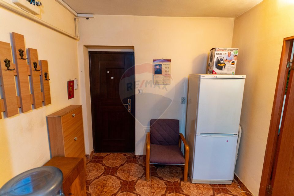 Apartament 2 camere de inchiriat, zona Zamfirescu, Deva, jud Hunedoara