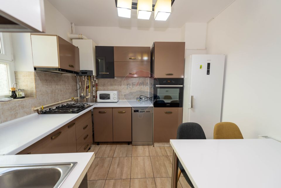 Casa / Vila cu 3 camere de inchiriat strada Pargarilor Stefan cel Mare