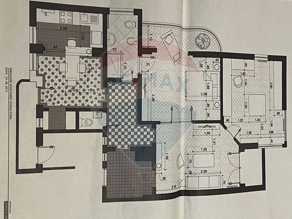 Apartament cu 3 camere în vilă, de închiriat, în zona Capitale