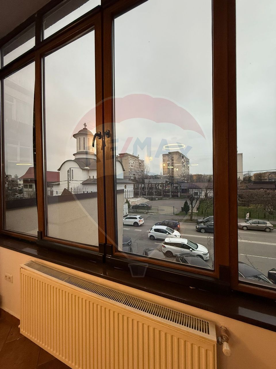 Spațiu comercial de inchiriat Valea Rosie