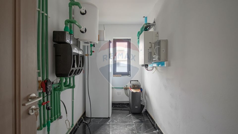 Comision 0 %! Casă cu 4 camere de vânzare în zona Stupini!