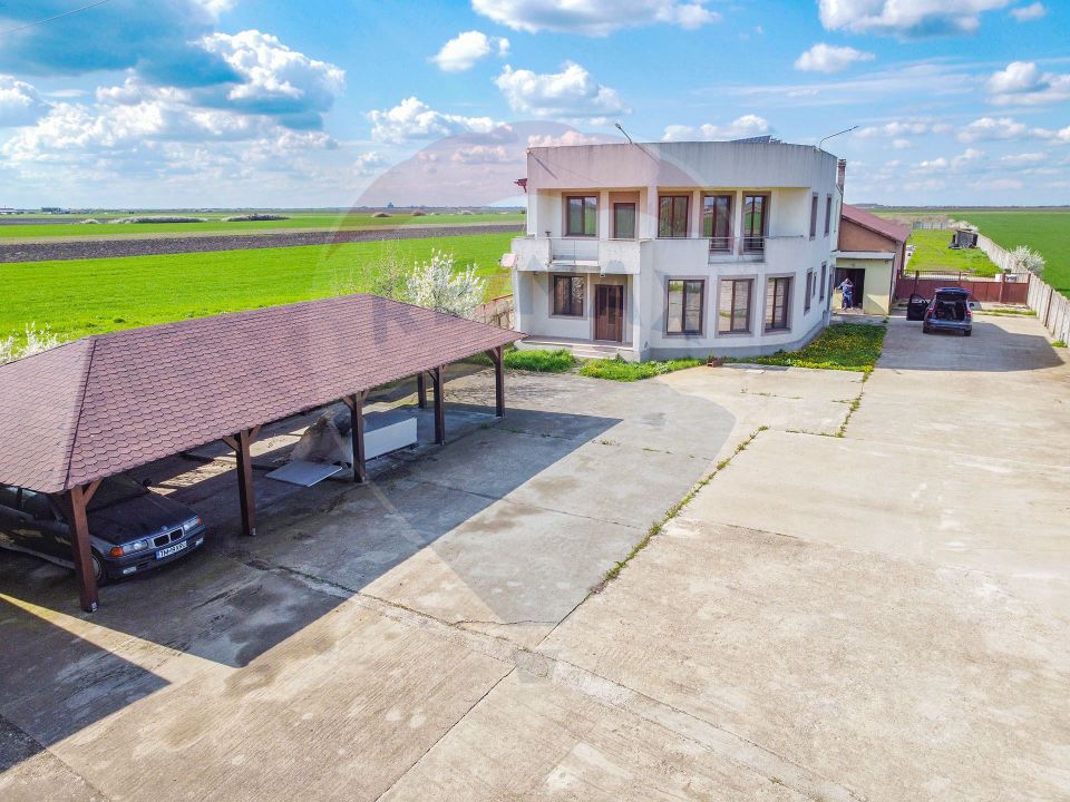 Casa + teren + hala de vanzare in Beregsau – 0% Comision