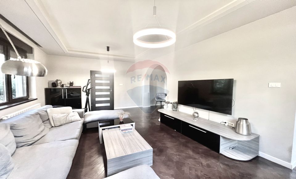 5 room House / Villa for sale, Primaverii area