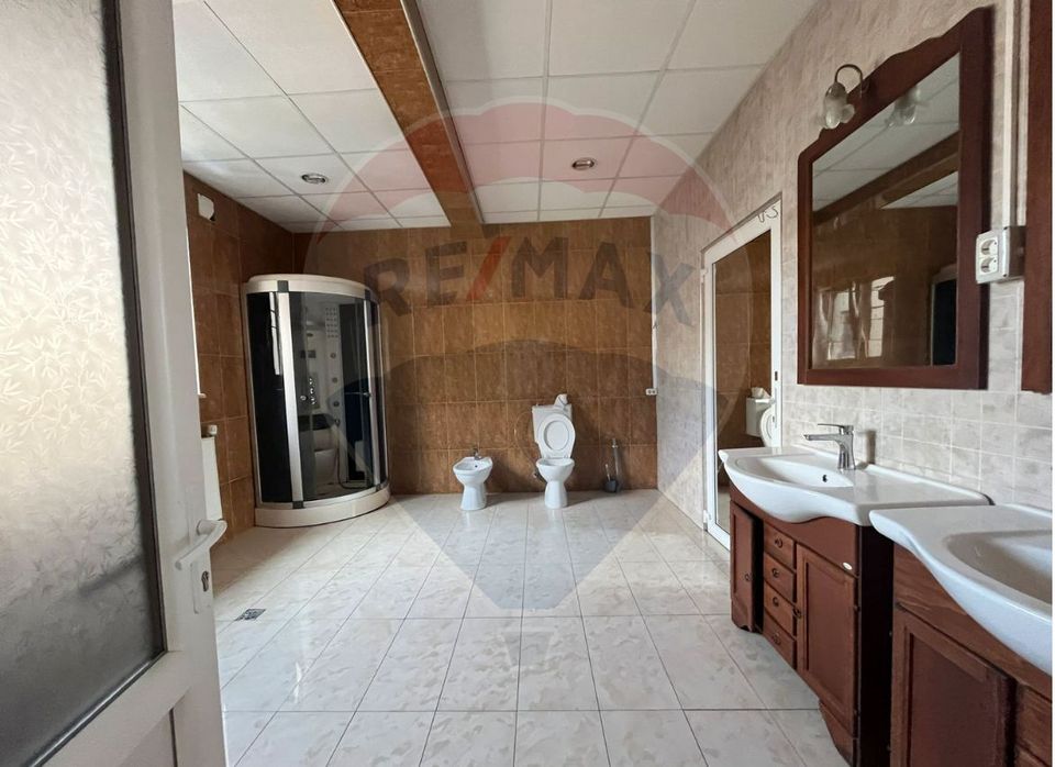 4 room Apartment for rent, Orasul de Jos area