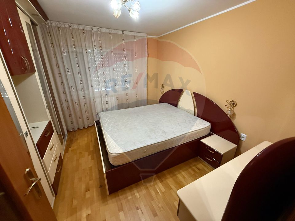 Apartament cu 3 camere in zona Aurel Vlaicu