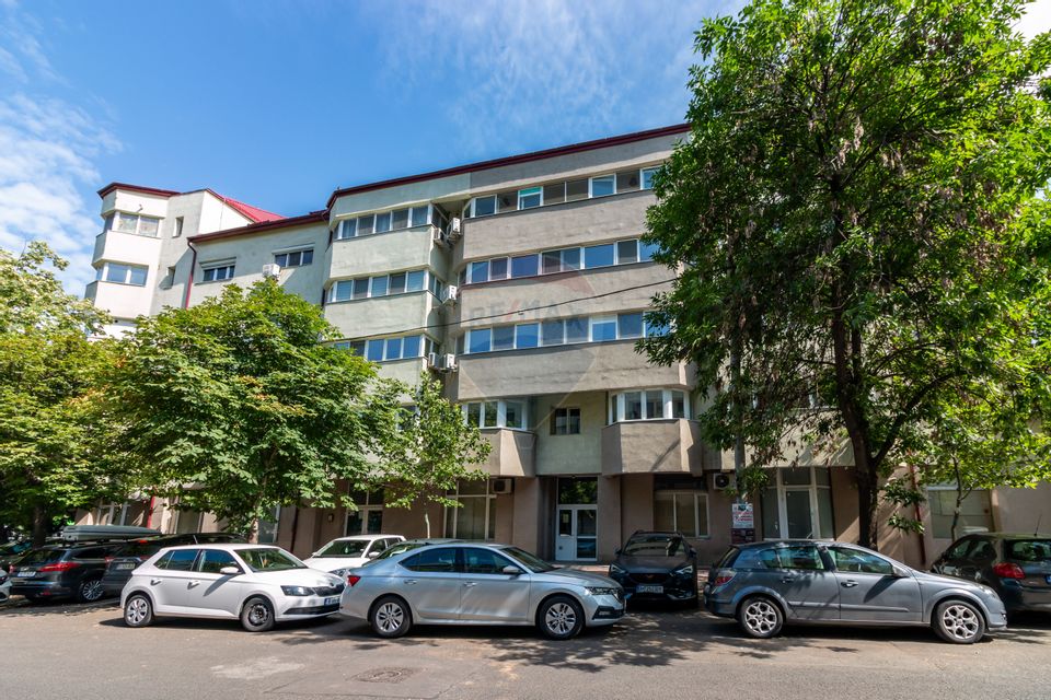 2 room apartment | Calea Călărașilor | 56 sqm | 1997 | 4/5 | Speaker