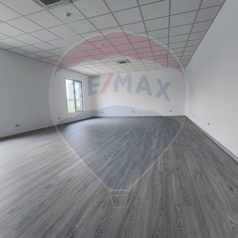 572sq.m Industrial Space for rent