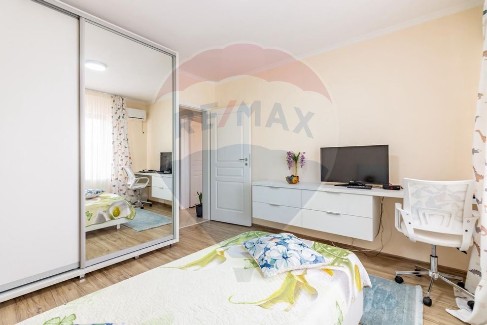 Casă / Vilă de vanzare in Corbeanca, Petresti, acces rapid in oras