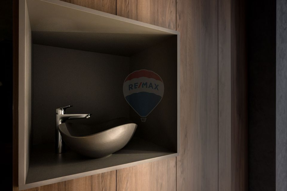 De vanzare! Studio boutique cu finisaje de lux, ultracentral, Brasov