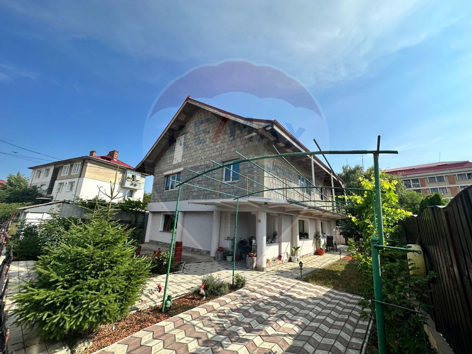 5 room House / Villa for sale, Central area