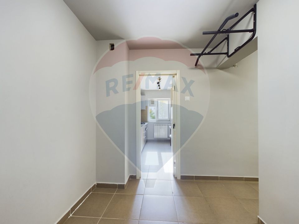 2 room Apartment for rent, Stefan cel Mare area