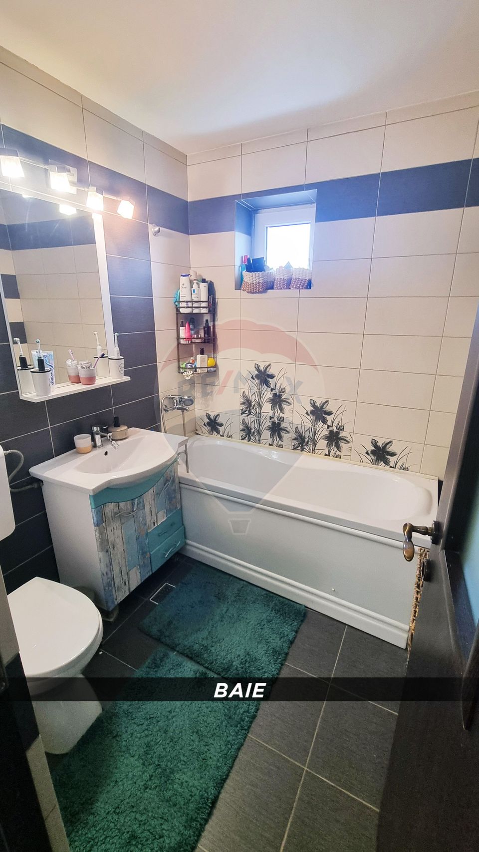 Rar în Centru: De Vanzare cu Vedere Panoramica  Mobilat Complet