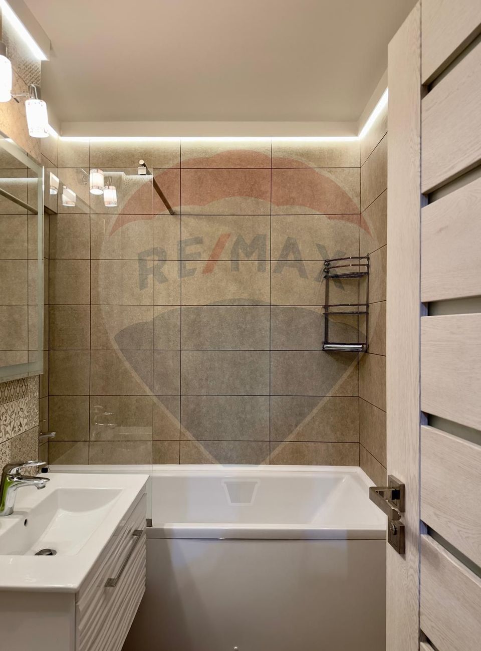 2 room Apartment for rent, Central area