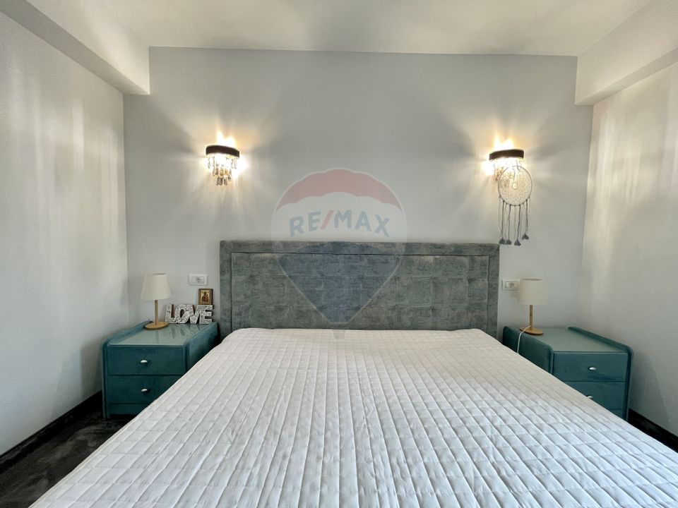 Apartament cu 3 camere de închiriat în zona Faleza Nord