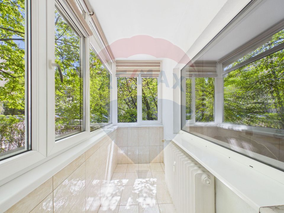 Apartament cu 2 camere de vânzare în zona Tineretului