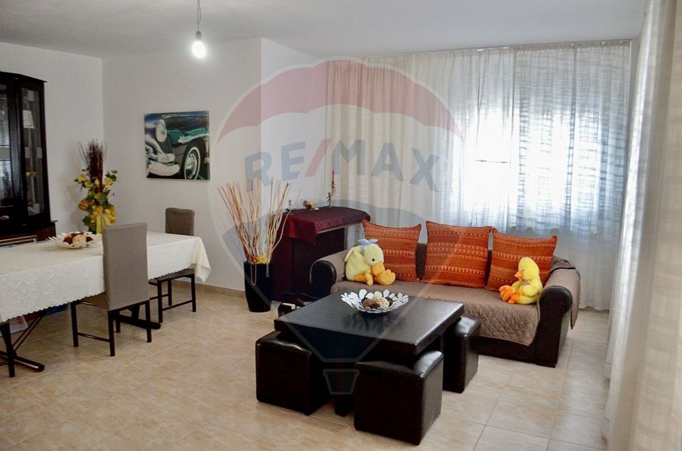 7 room House / Villa for sale