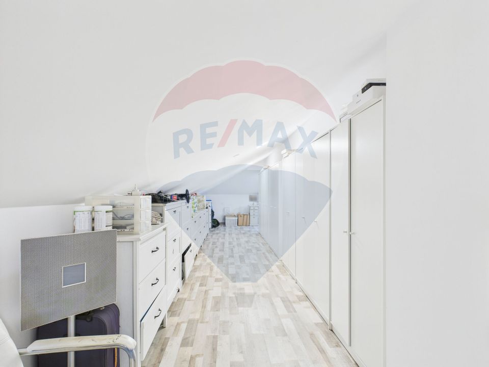 Casa pasiva autonoma Peris Cocioc 380 mp utili P+M teren 1040 mp