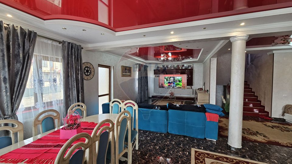 6 room House / Villa for sale