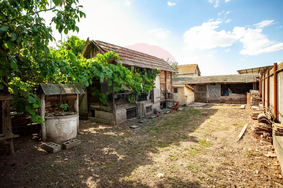 4 room House / Villa for sale, Periferie area