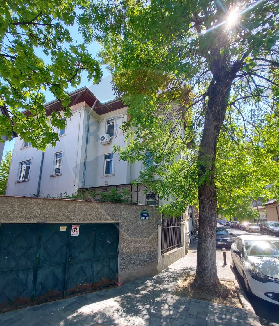 Vila S+P+2+M, 15 camere, ideala pentru investitie - Ștefan cel Mare
