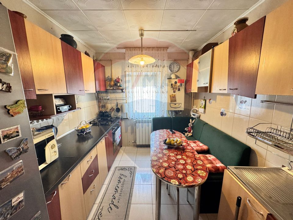 Apartament cu 2 camere de vânzare PIATA SUD