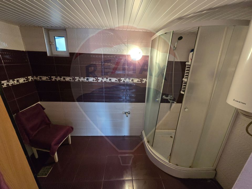 6 room House / Villa for sale