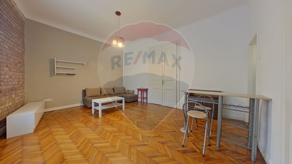 Casă cu 3 camere de închiriat în zona UMF || Comision 0%