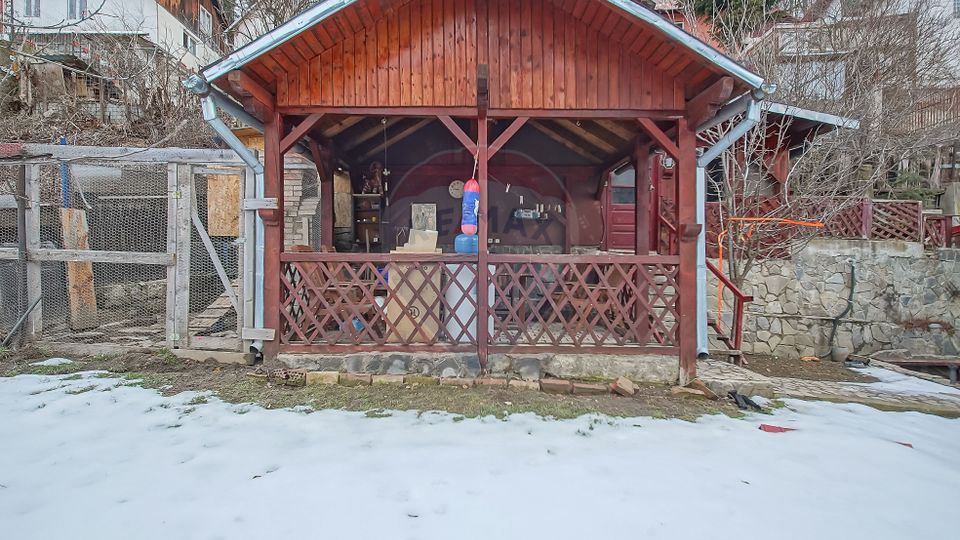 Casă cu 6 camere de vânzare în Azuga, Comision 0%!