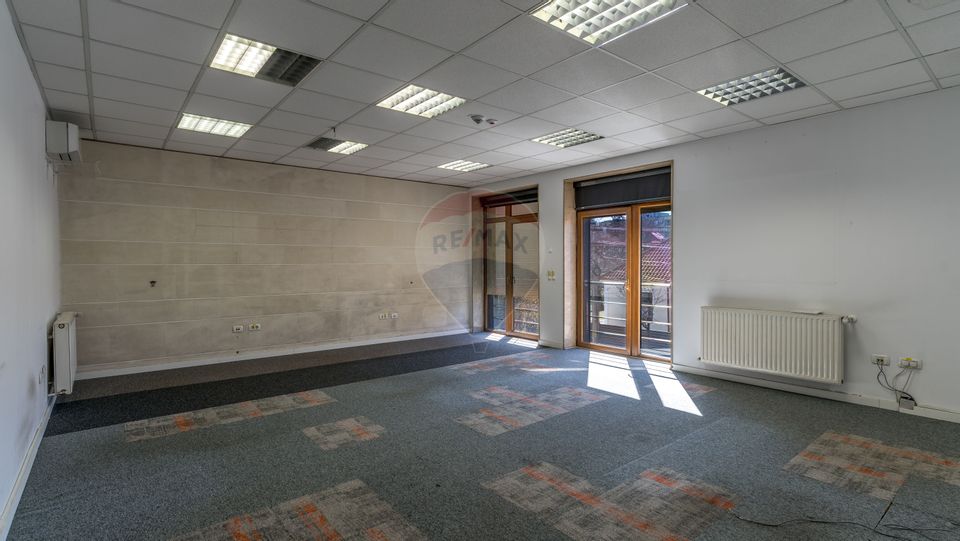 Spațiu de birouri de 754.6mp de închiriat în zona Andrei Muresanu
