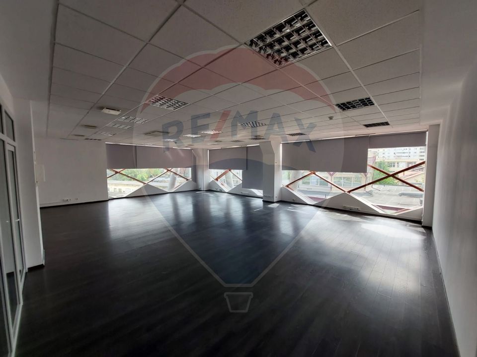 182sq.m Office Space for rent, Unirii area