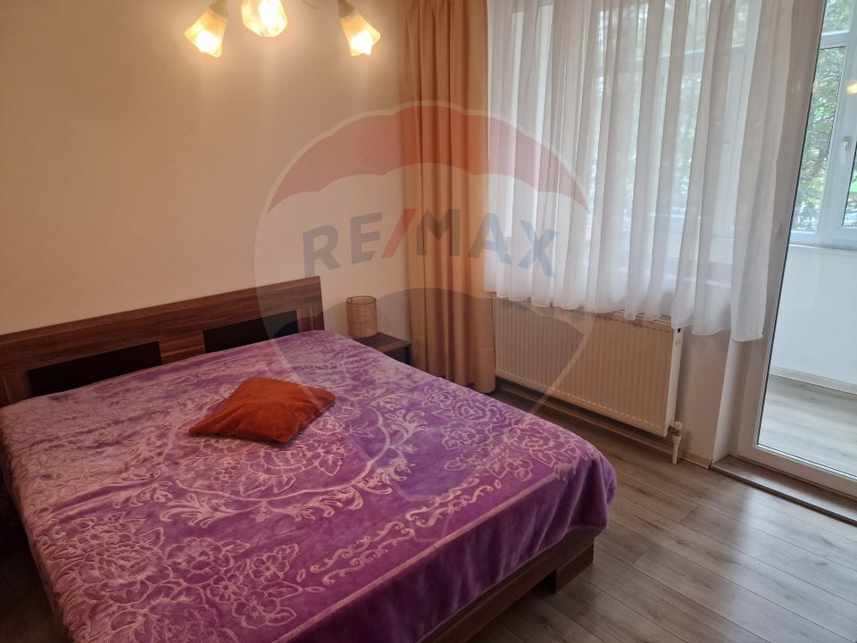 Apartament cu 3 camere de închiriat în zona Cornisa