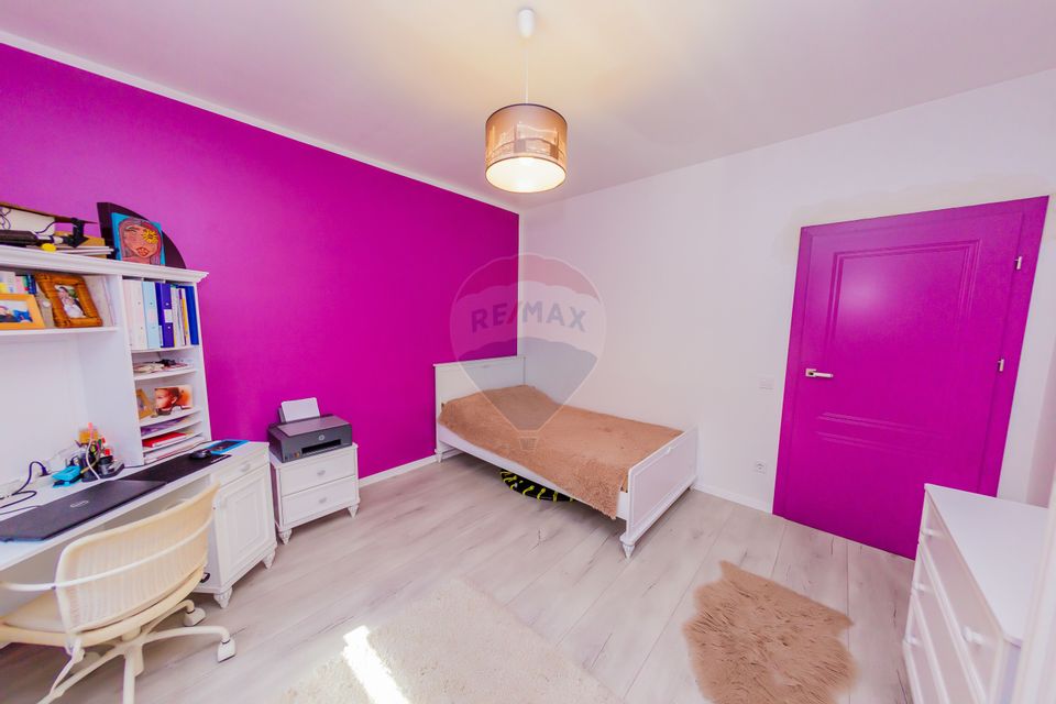 4 room House / Villa for sale