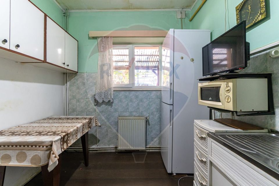 Casă "insiruita" 3 camere D+P+1+ pod/  str Forjei  - Brasov