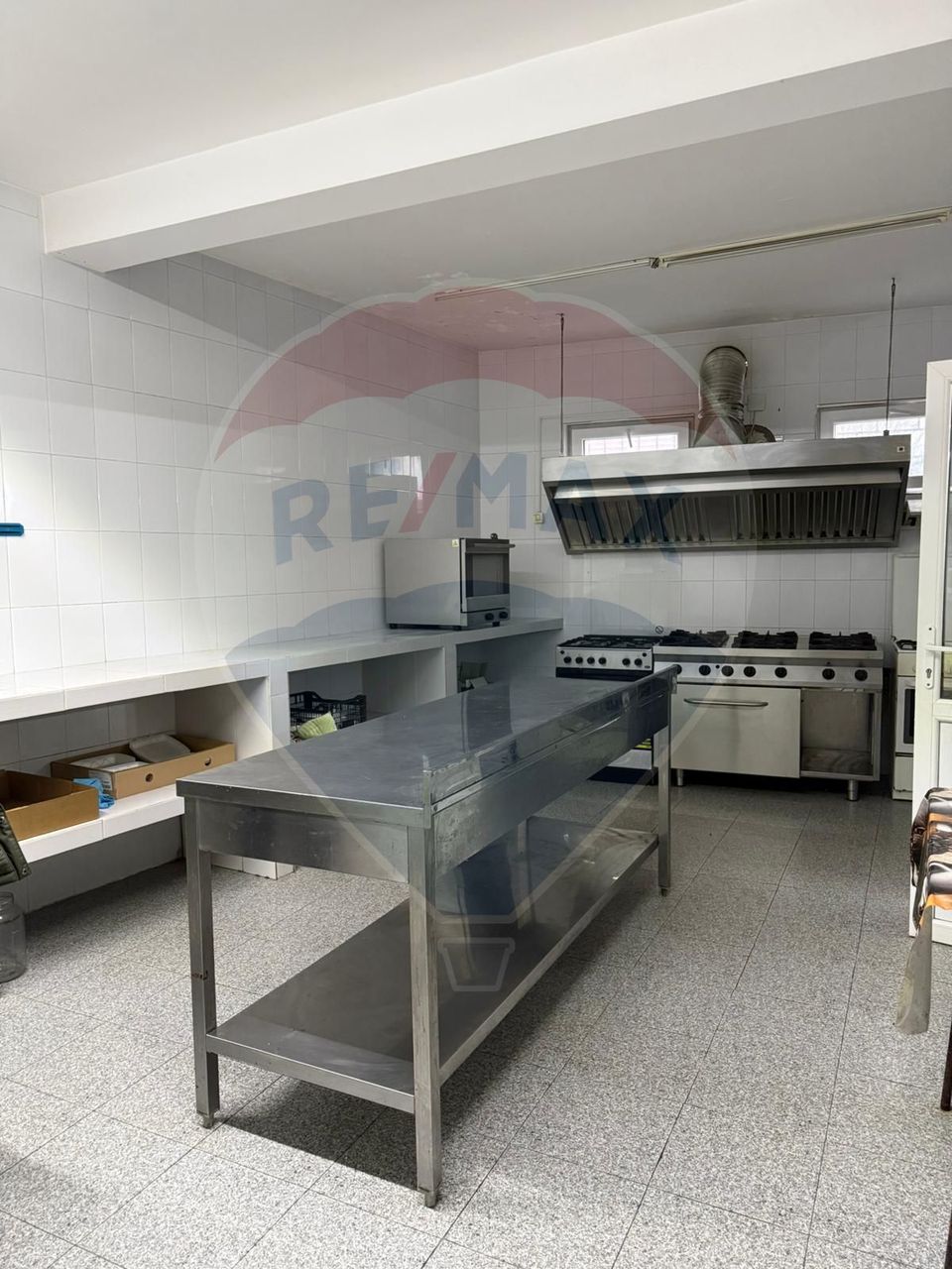 8 room House / Villa for sale, Central area