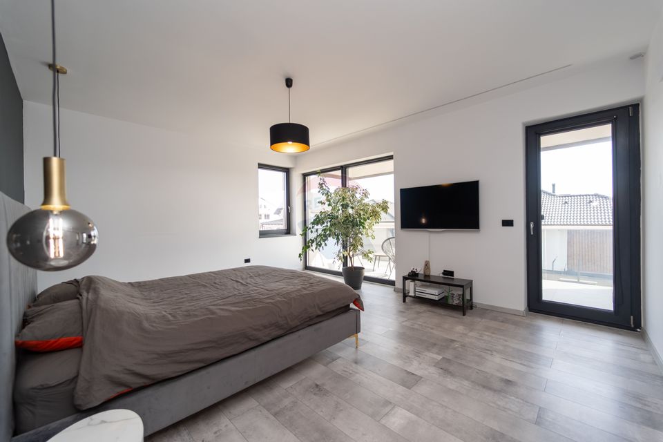 Smart Home de Vânzare în Sânpetru, Brașov – Construcție Premium